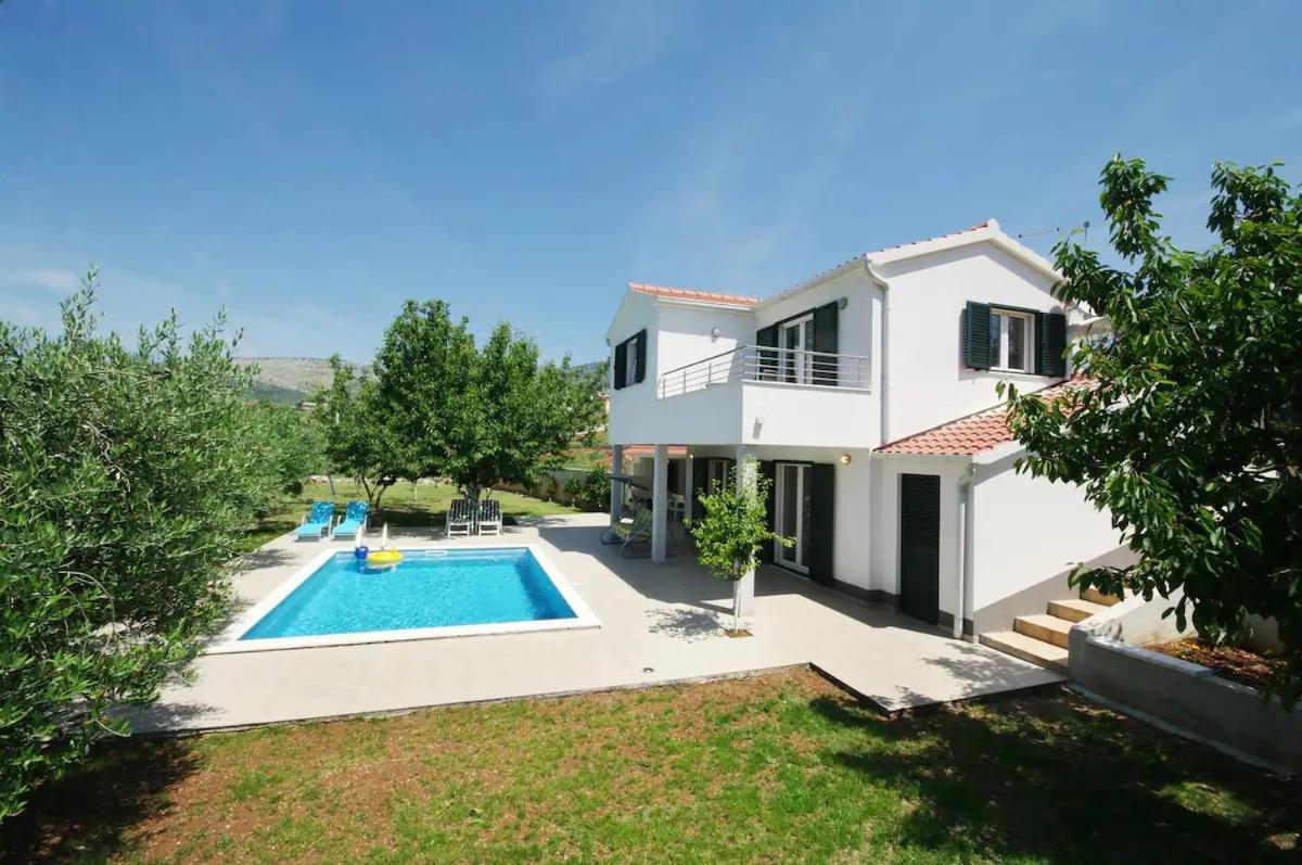 House Viki Plano Exterior foto