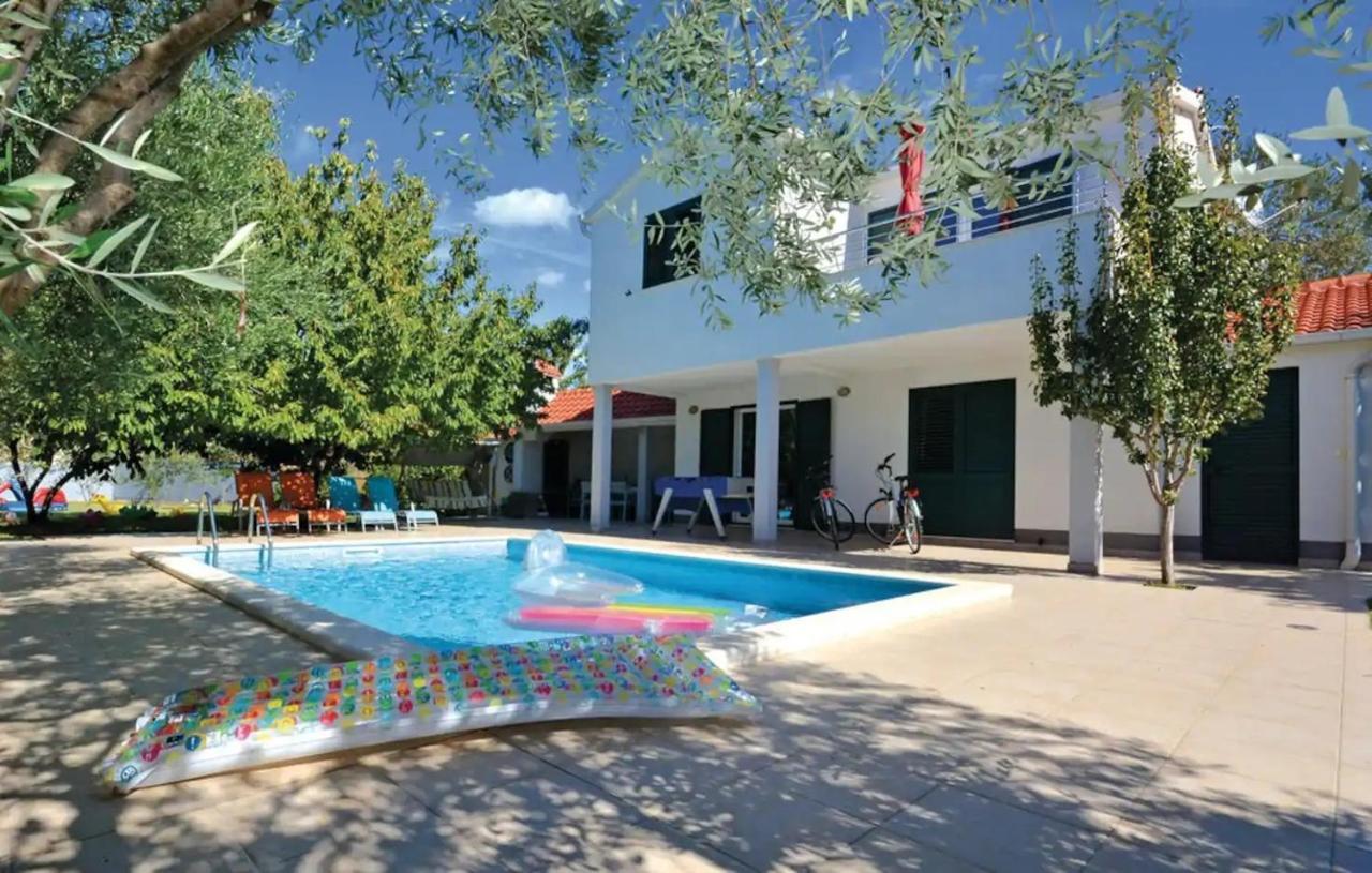 House Viki Plano Exterior foto